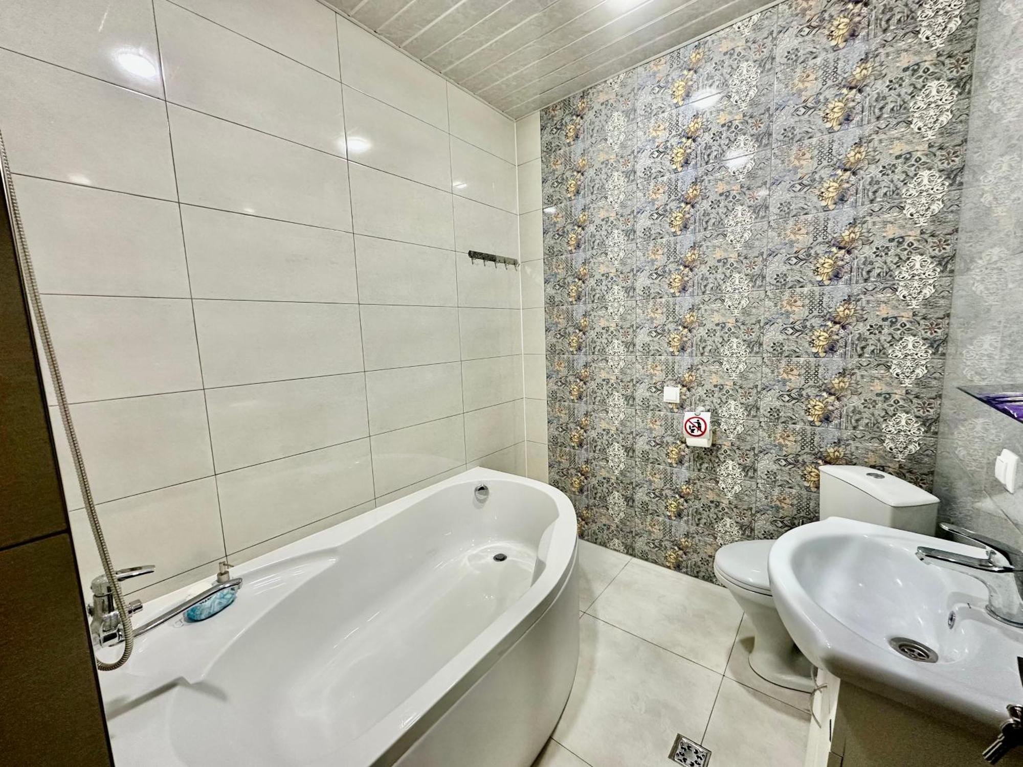 Tadevosyan Guest House Bjni Exterior photo